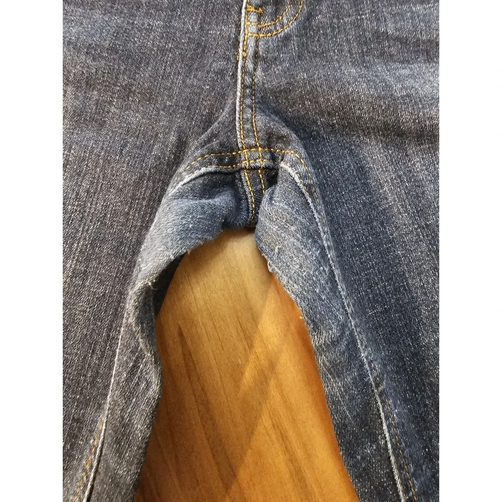 Eunina Women's Mid Rise Destructed Skinny Jeans‎ Size 30 Distressed Dark Wash - Picture 8 of 9